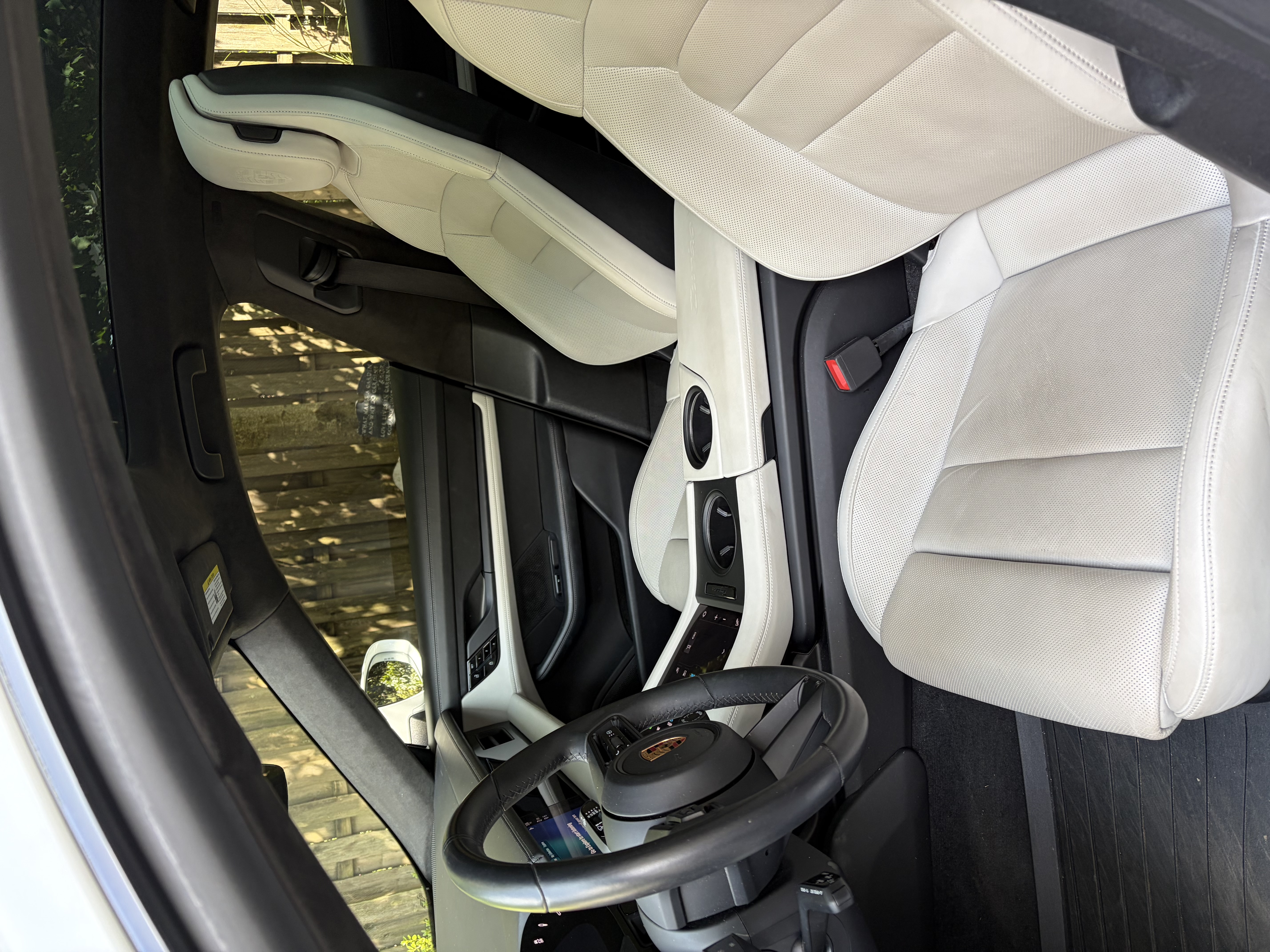 Used 2020 Porsche Taycan AWD/4WD image 11