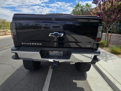 Used 2018 Chevrolet Silverado 2500 LTZ w/ Duramax Plus Package image 10