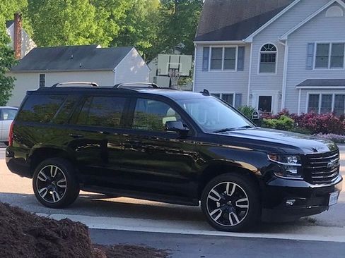 Used 2019 Chevrolet Tahoe Premier AWD/4WD image 1