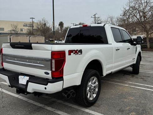 Used 2021 Ford F350 Platinum w/ FX4 Off-Road Package image 4