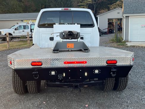 Used 2006 Ford F350 Lariat image 13