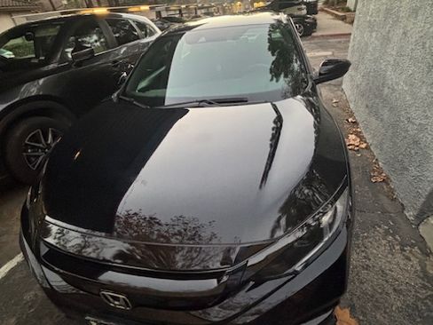 Used 2020 Honda Civic Sport image 2