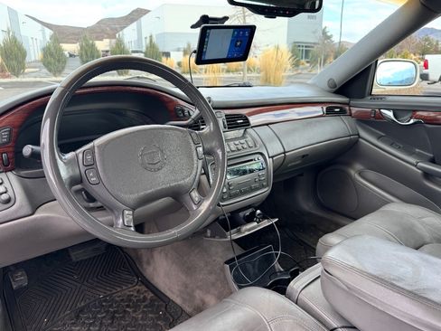 Used 2004 Cadillac De Ville Sedan image 8