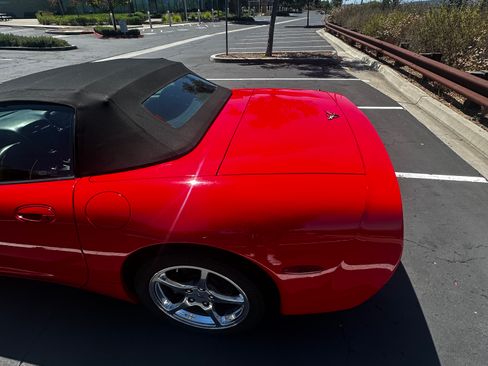 Used 2002 Chevrolet Corvette Convertible w/ Preferred Equipment Group2 RWD image 9
