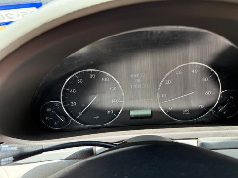 Used 2005 Mercedes-Benz C 230 Sedan image 9