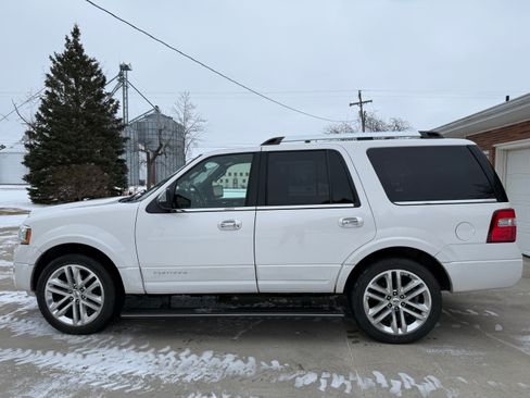 Used 2016 Ford Expedition Platinum image 1