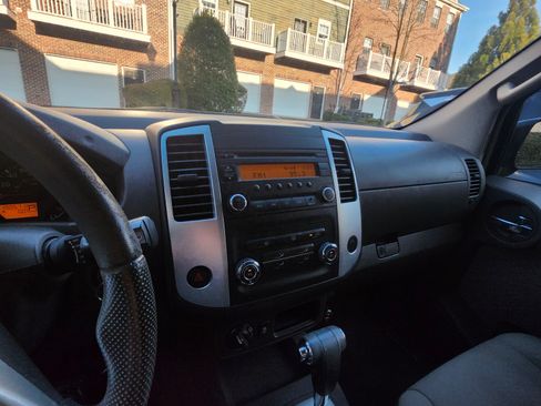 Used 2014 Nissan Xterra X image 10