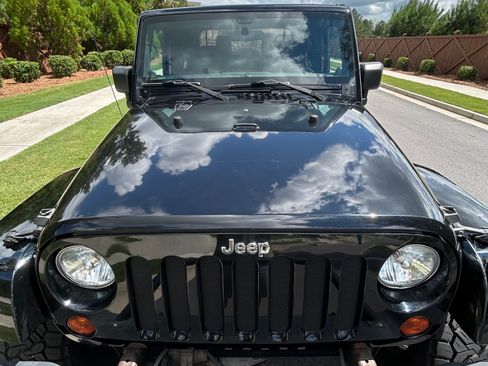 Used 2011 Jeep Wrangler Rubicon w/ PWR Convenience Group image 13