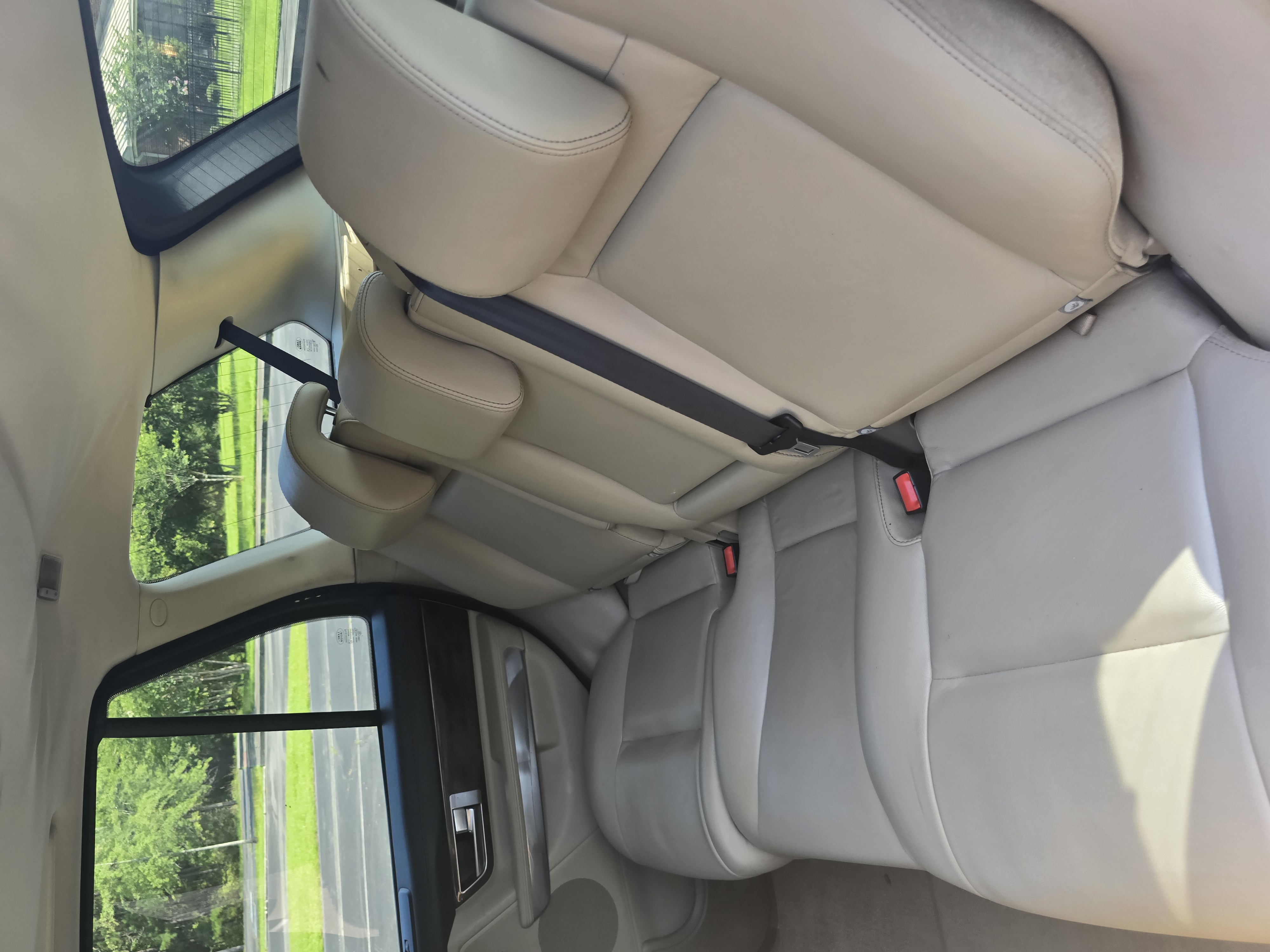 Used 2012 Land Rover Range Rover Sport HSE AWD/4WD image 24