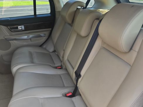 Used 2012 Land Rover Range Rover Sport HSE AWD/4WD image 24