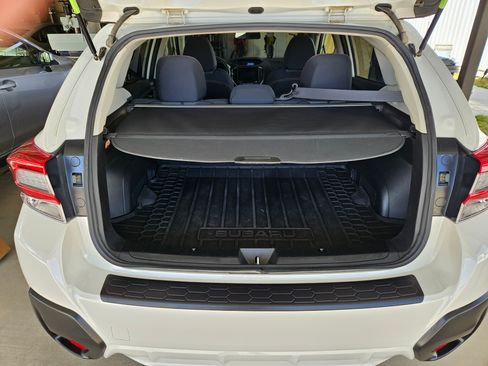 Used 2021 Subaru Crosstrek 2.0i Premium image 9