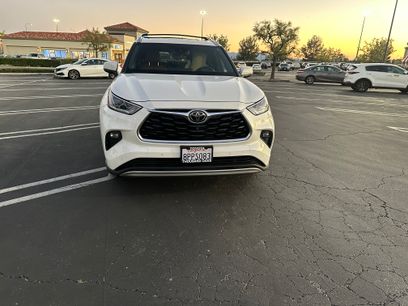 Used 2020 Toyota Highlander Platinum