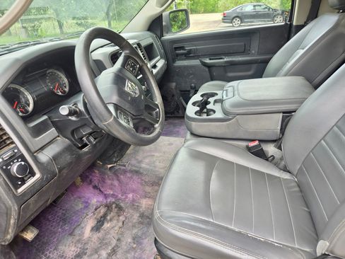 Used 2019 RAM 1500 Tradesman RWD image 5
