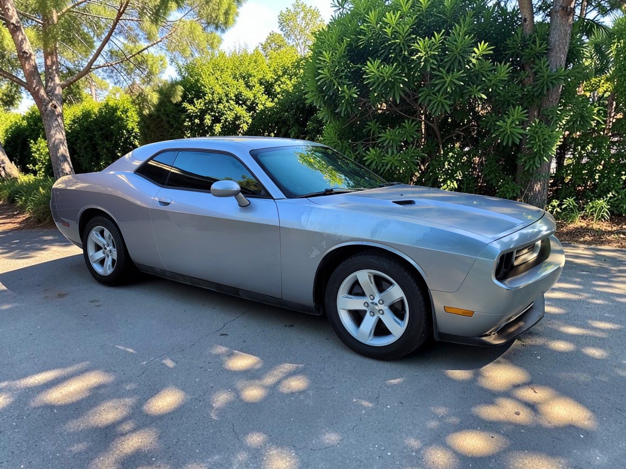 Used 2014 Dodge Challenger SXT RWD image 5
