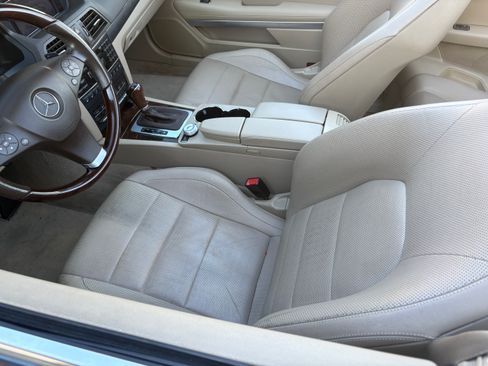 Used 2011 Mercedes-Benz E 550 Cabriolet image 6