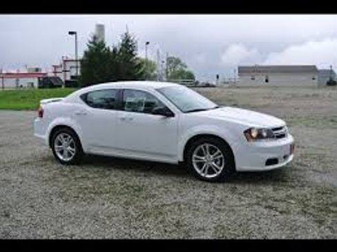 Used 2014 Dodge Avenger SE FWD image 1
