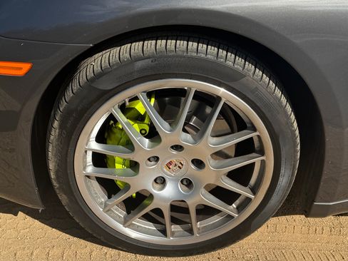 Used 2016 Porsche Panamera S RWD image 8