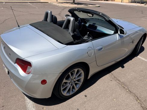 Used 2008 BMW Z4 3.0i RWD image 12