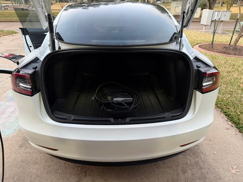 Used 2023 Tesla Model 3 Standard Range image 14