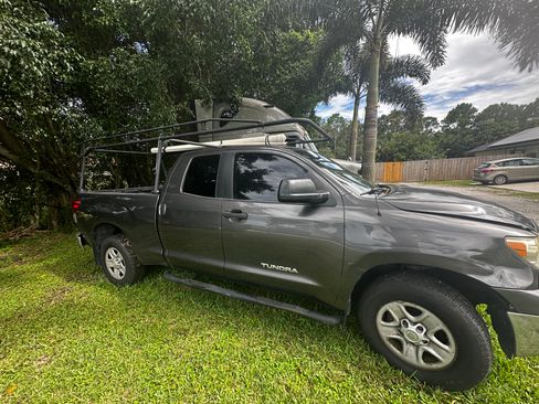Used 2012 Toyota Tundra 4x4 Double Cab w/ Tow Pkg image 2