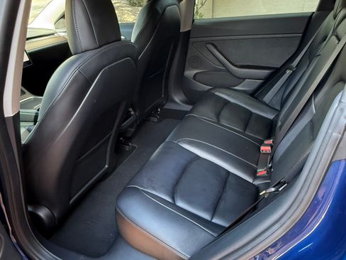 Used 2022 Tesla Model 3 Performance image 10