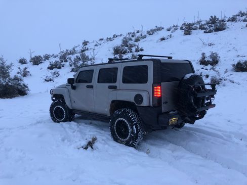 Used 2008 HUMMER H3 Luxury image 2