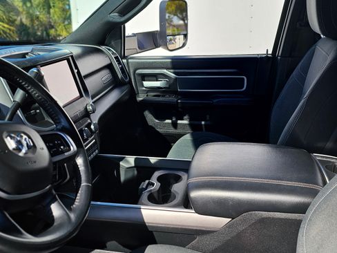 Used 2022 RAM 3500 Big Horn w/ Night Edition image 9