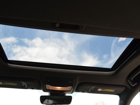 Used 2018 Lexus IS 300 F Sport w/ F Sport Package image 29