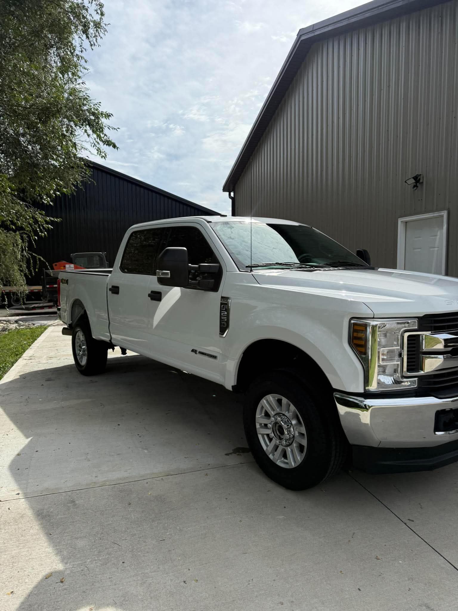 Used 2018 Ford F250 XLT AWD/4WD image 2
