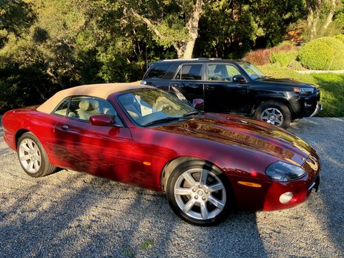 Used 2003 Jaguar XK8 Convertible image 9