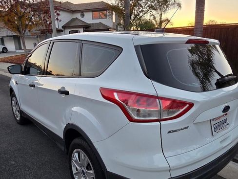 Used 2015 Ford Escape S image 4