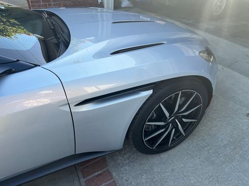 Used 2018 Aston Martin DB11 V12 image 8