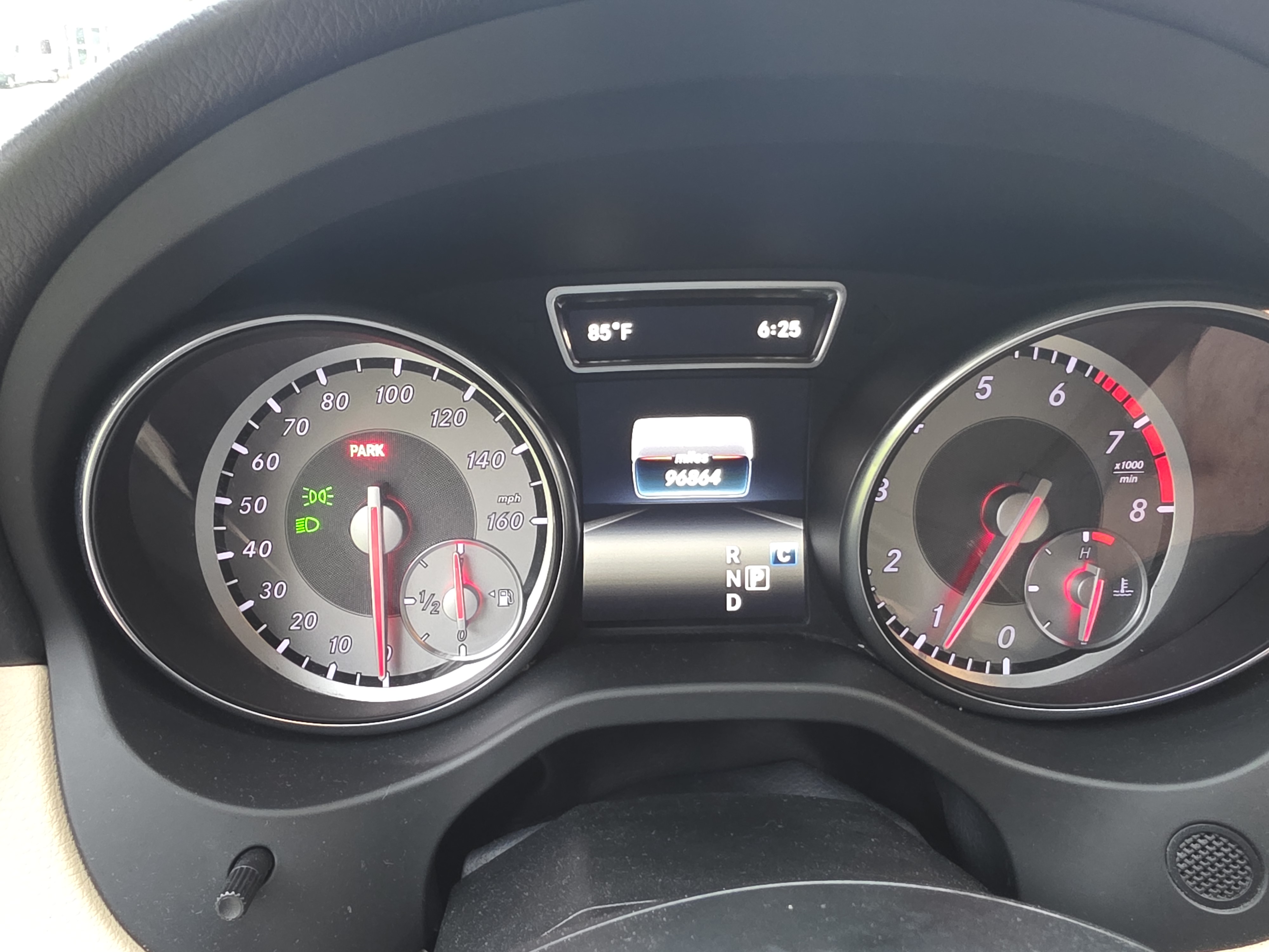 Used 2017 Mercedes-Benz GLA 250 4MATIC image 9