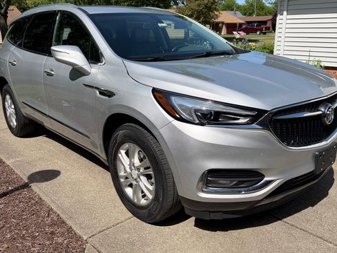Used 2019 Buick Enclave Essence FWD image 8