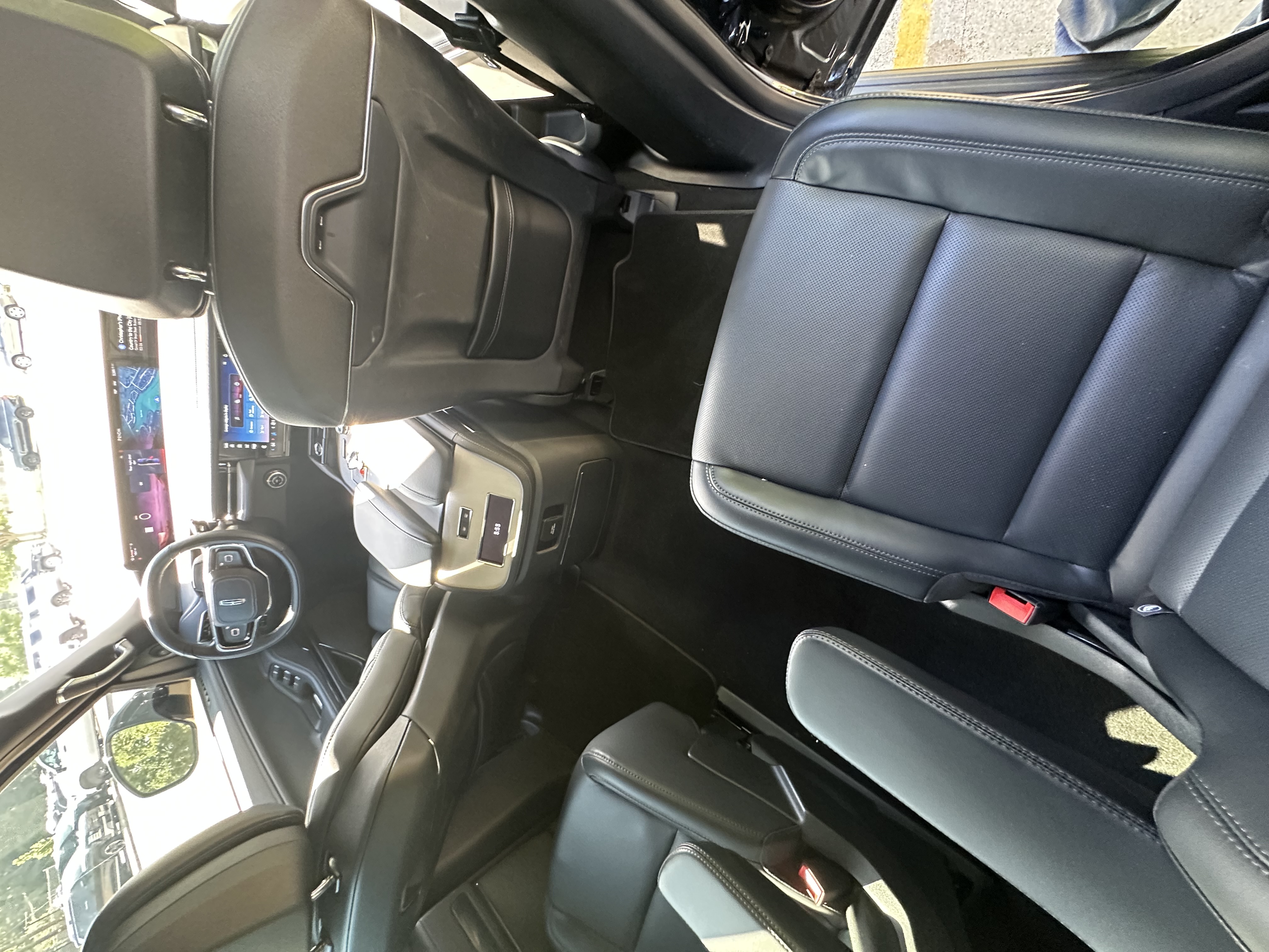 Used 2025 Lincoln Navigator Reserve w/ Jet Appearance Package AWD/4WD image 25