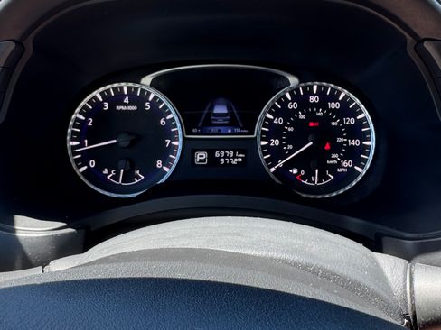 Used 2019 INFINITI QX60 Luxe w/ Essential Package AWD/4WD image 10