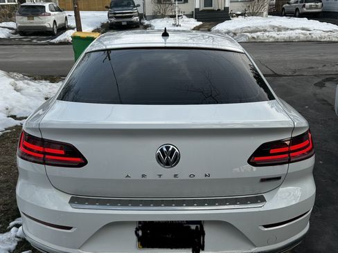 Used 2019 Volkswagen Arteon SE image 2