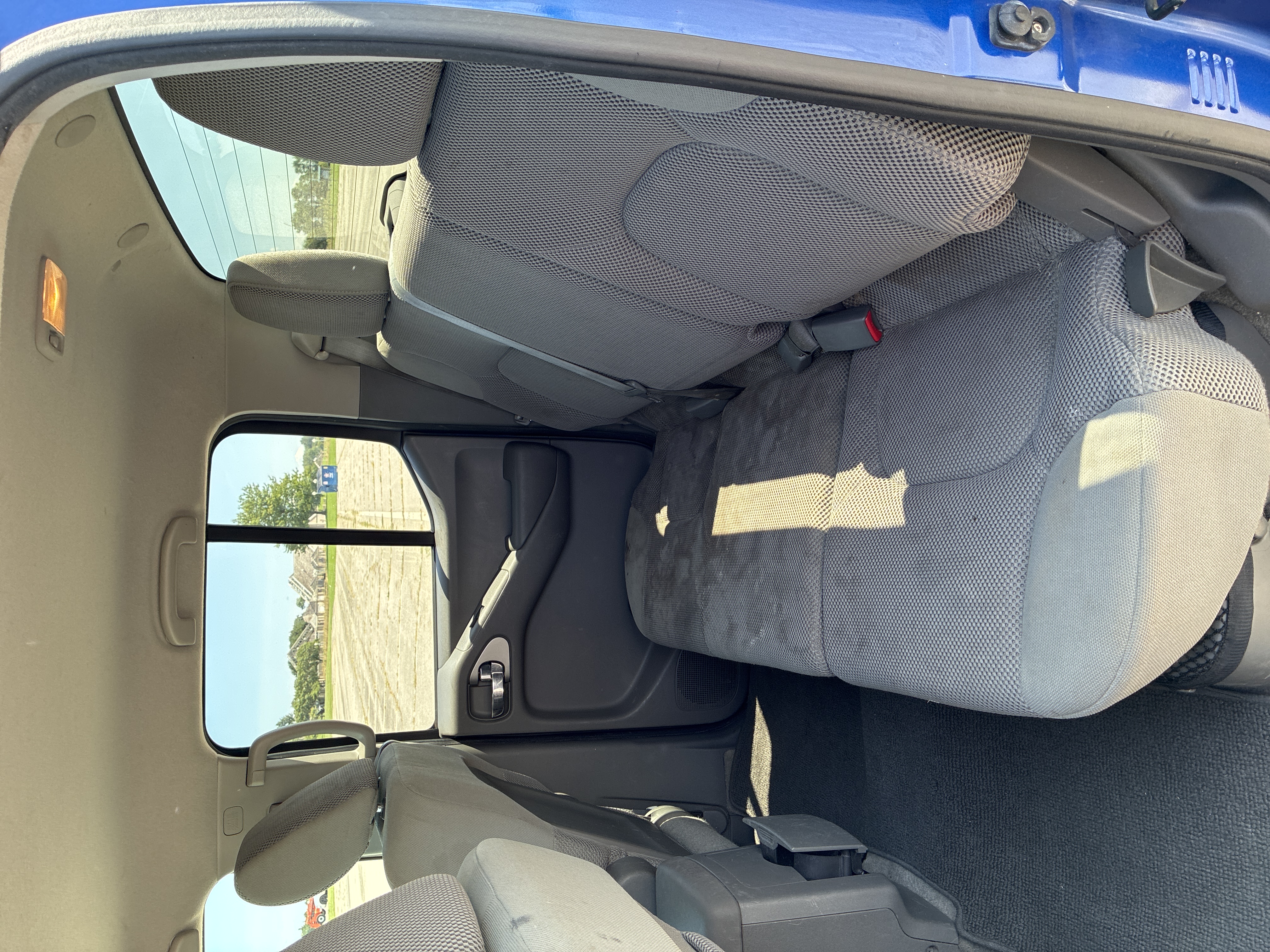 Used 2012 Nissan Frontier SV w/ SV Premium Utility Pkg AWD/4WD image 11