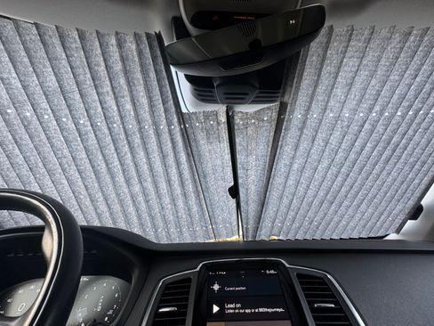 Used 2020 Volvo XC90 T6 Momentum image 26