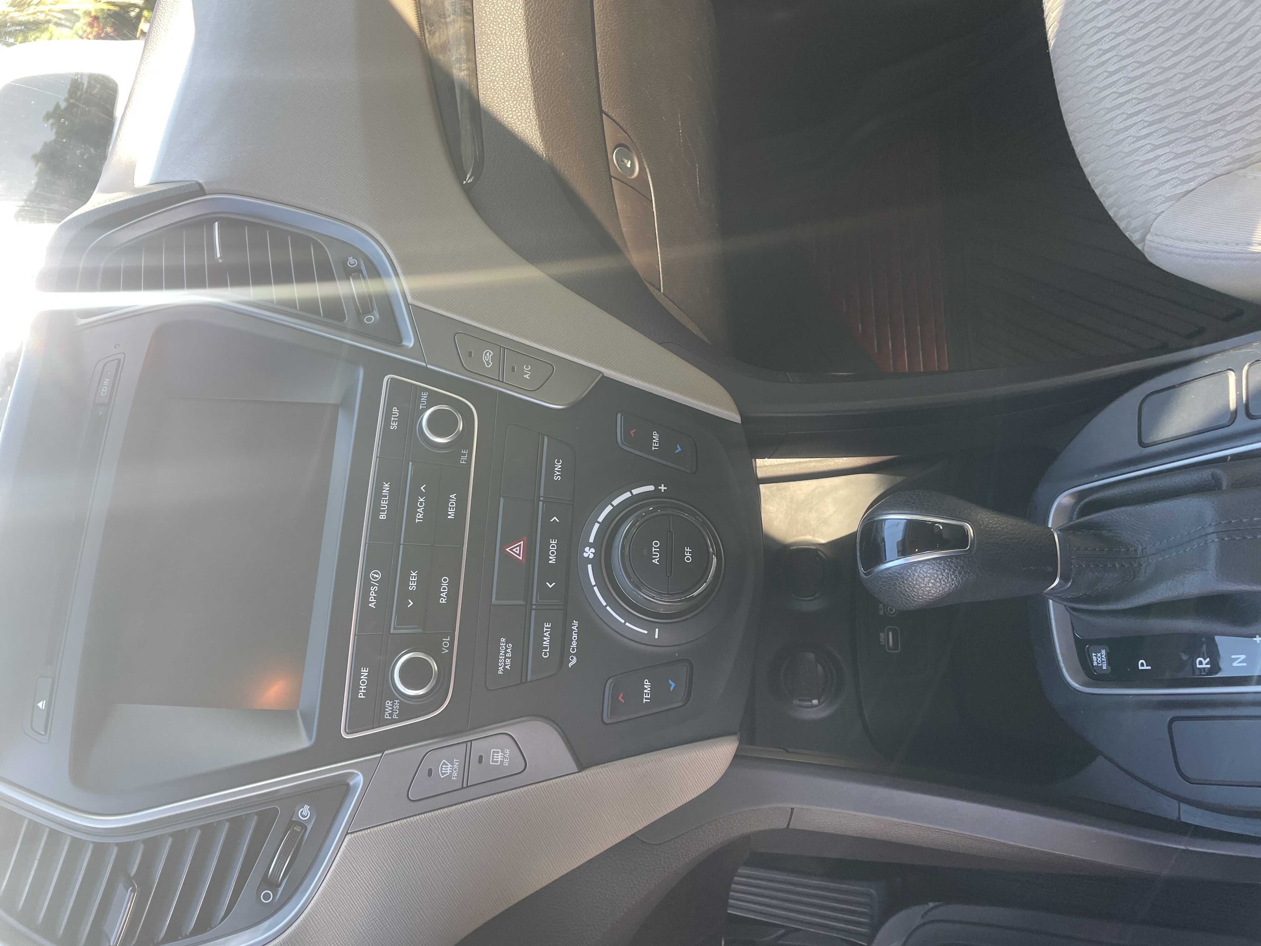 Used 2017 Hyundai Santa Fe Sport FWD image 10