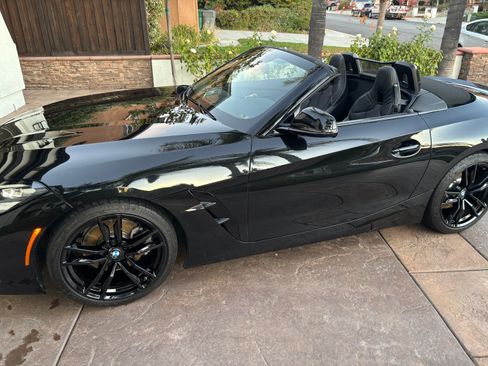 Used 2020 BMW Z4 sDrive30i w/ M Sport Package image 8