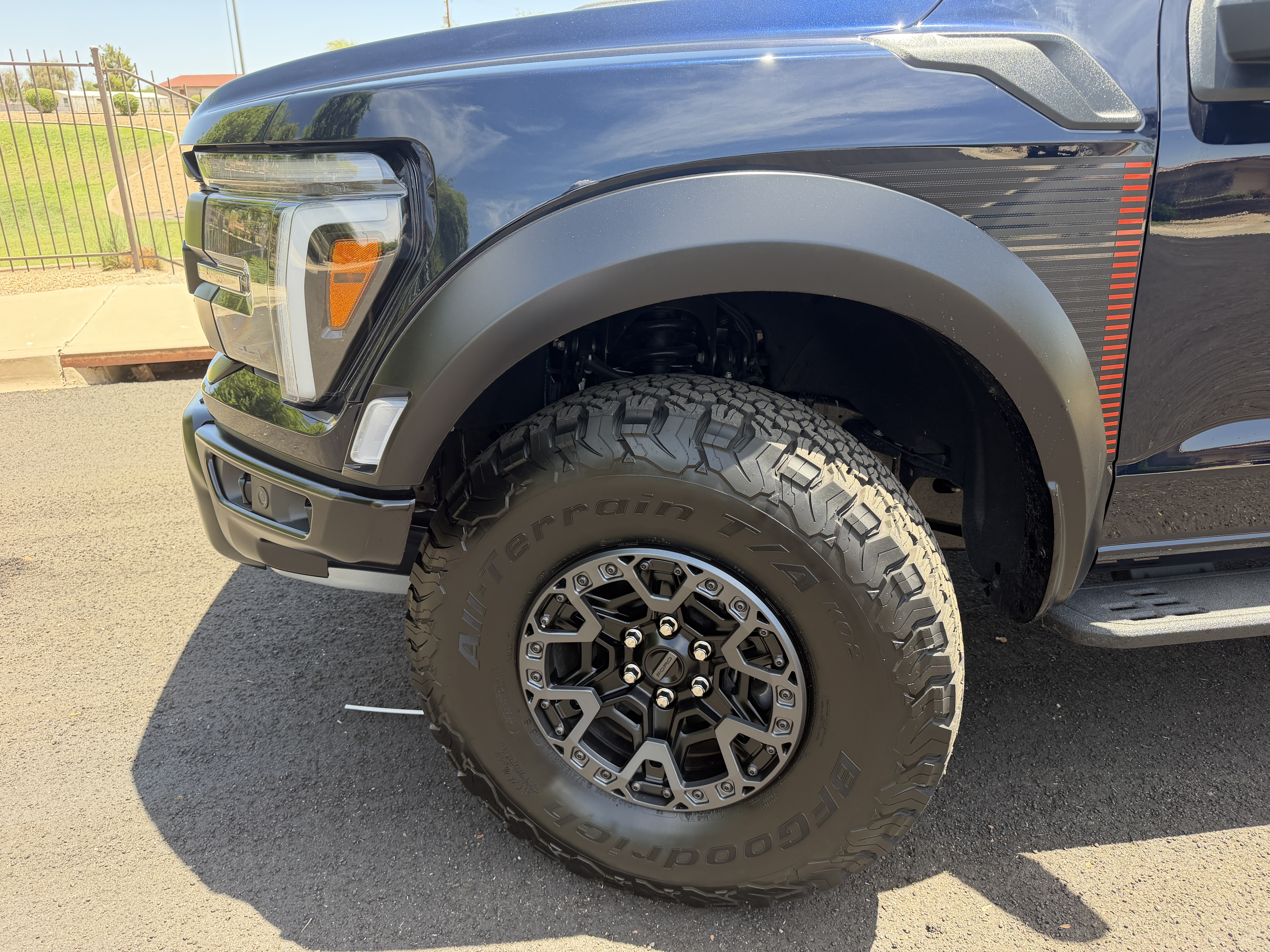 Used 2025 Ford F150 Raptor w/ Equipment Group 803A Raptor R AWD/4WD image 14