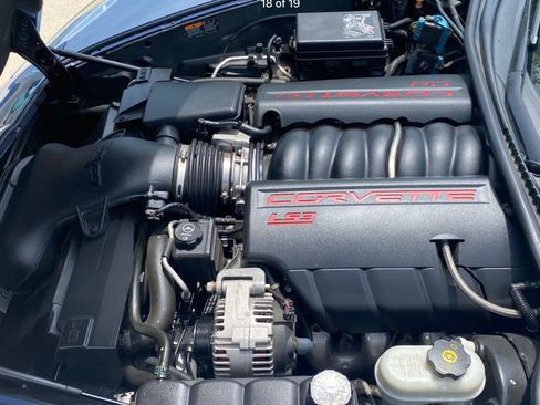 Used 2011 Chevrolet Corvette Grand Sport w/ Preferred Equipment Group RWD image 6