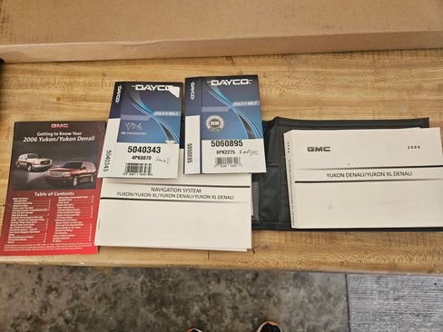 Used 2006 GMC Yukon Denali image 28