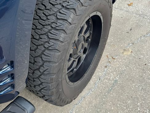 Used 2023 RAM 1500 Laramie image 8