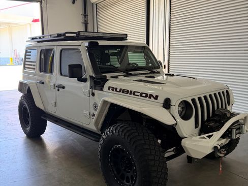 Used 2018 Jeep Wrangler Unlimited Rubicon image 1