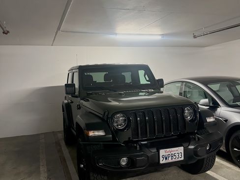 Used 2021 Jeep Wrangler Sport w/ LED Headlamp & Fog Lamp Group AWD/4WD image 2