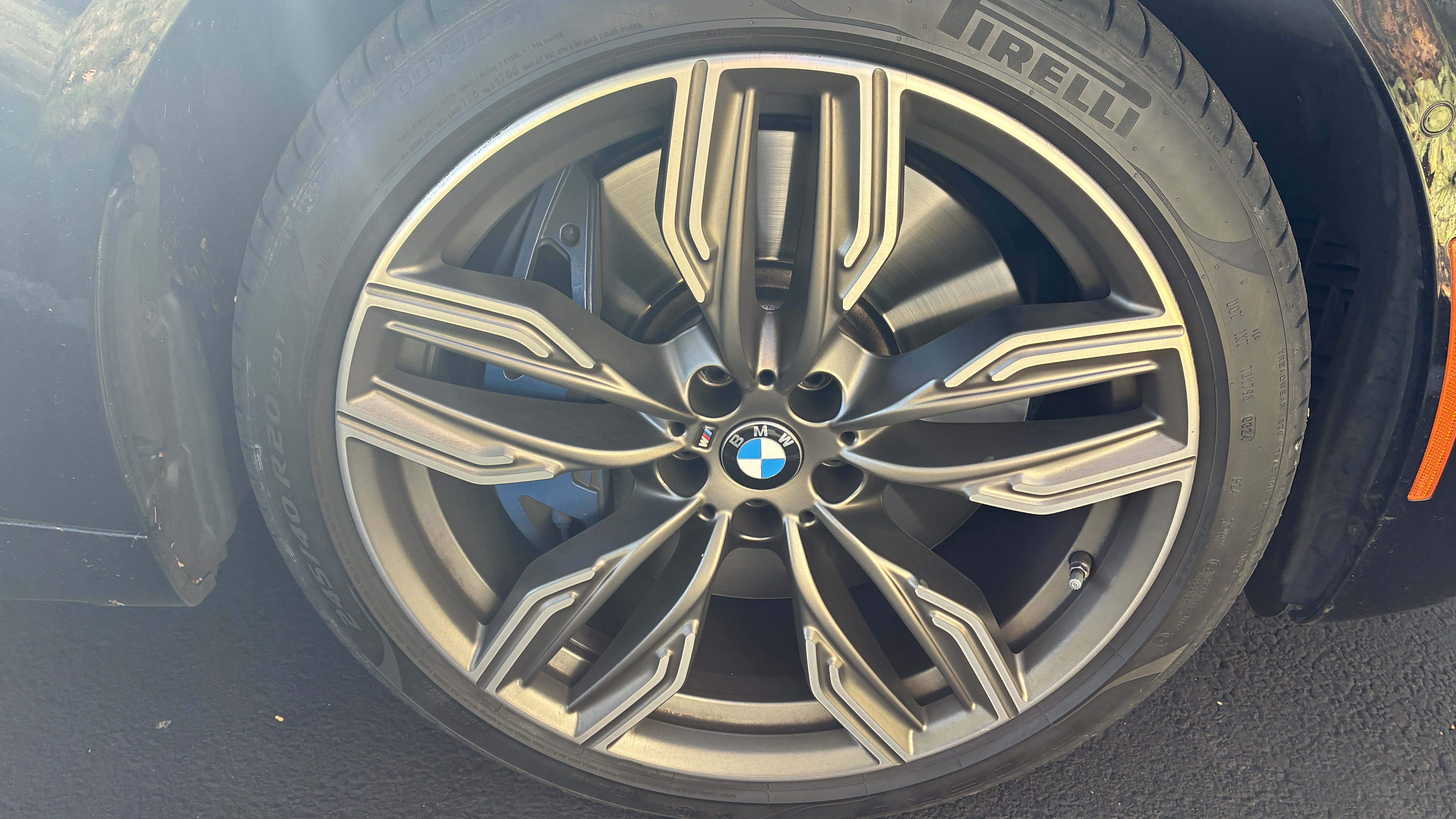 Used 2017 BMW M760i xDrive AWD/4WD image 22