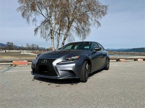 Used 2016 Lexus IS 350 AWD image 4
