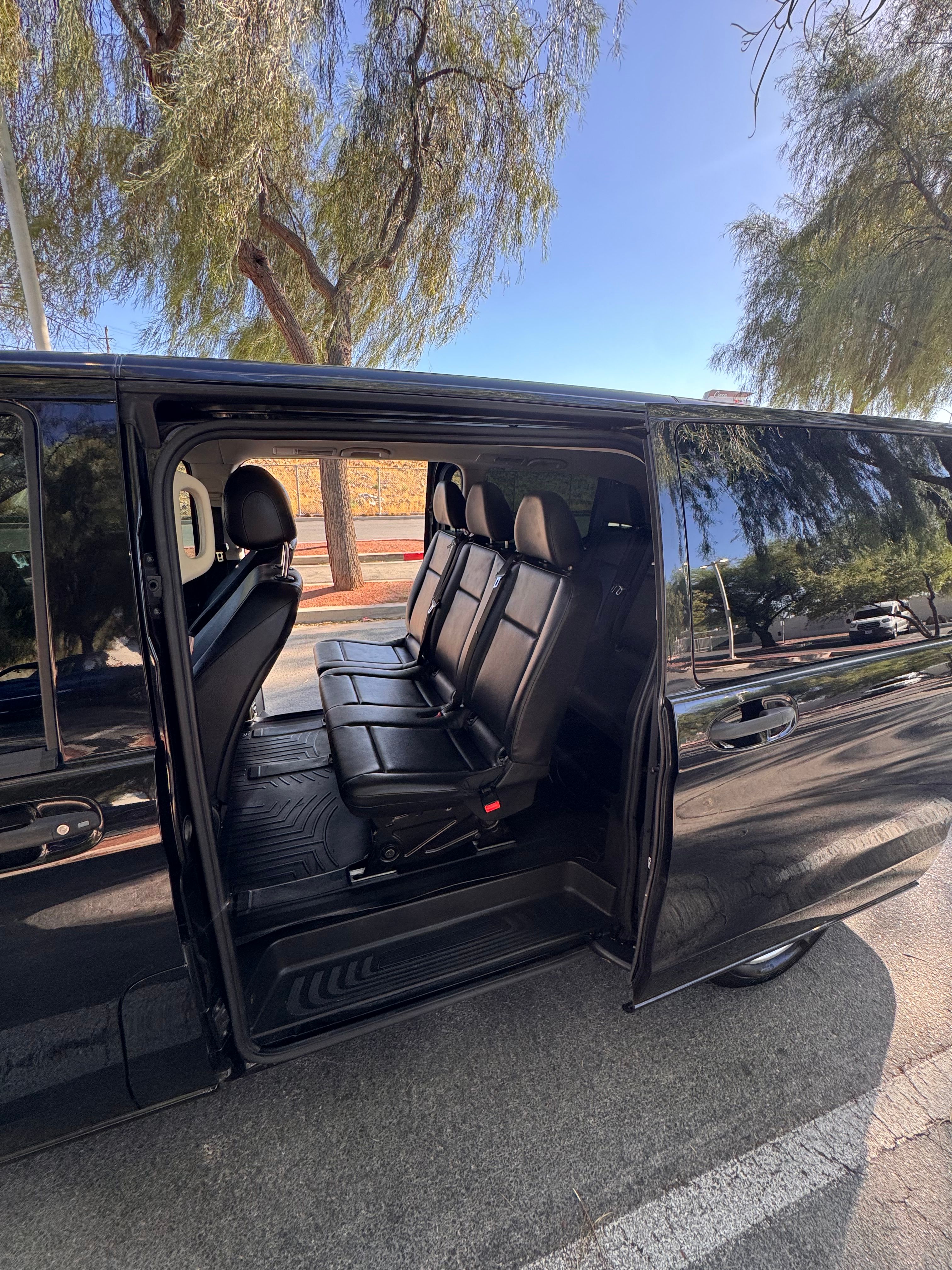Used 2018 Mercedes-Benz Metris Passenger image 22